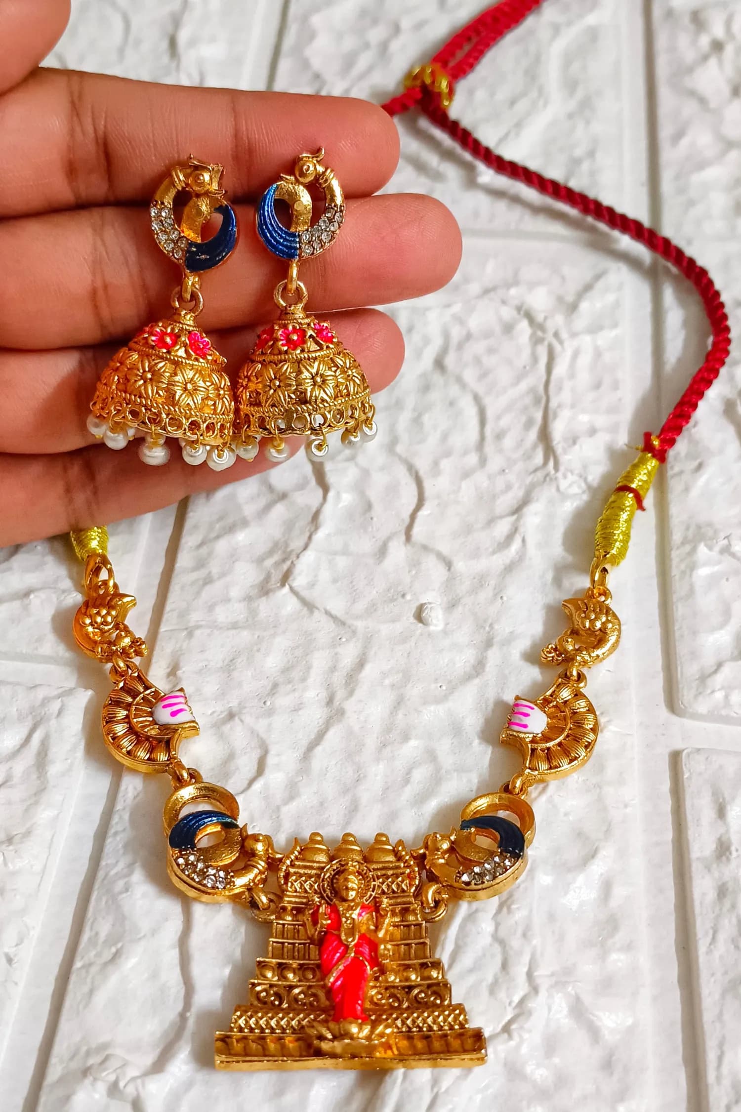 Exquisite Temple Goddess Peacock Choker Necklace - Image 1